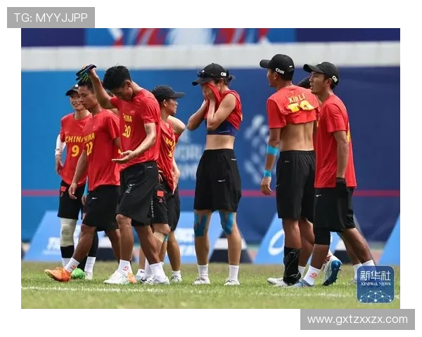 成都飞盘队的整体压制揭秘与战术分析深度探讨